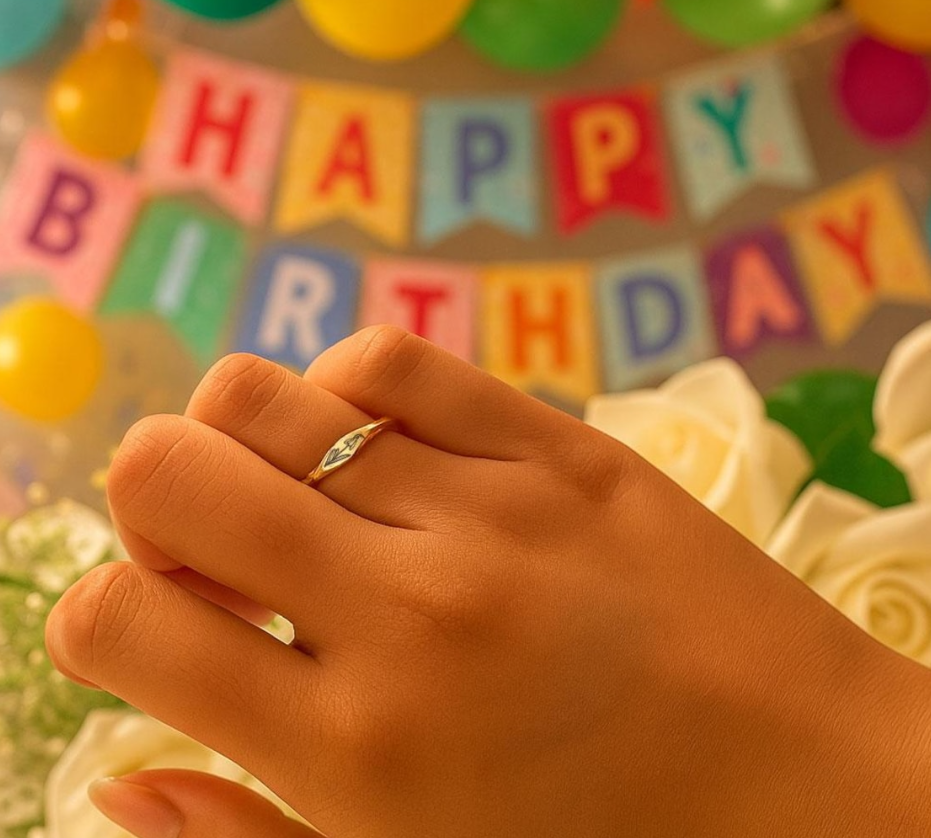 Personalized Birth Flower Ring, Dainty Custom Stacking Ring, Minimalist Floral Jewelry, Bridesmaid, Gift for Mom, mothers day, Size US(3-12)
