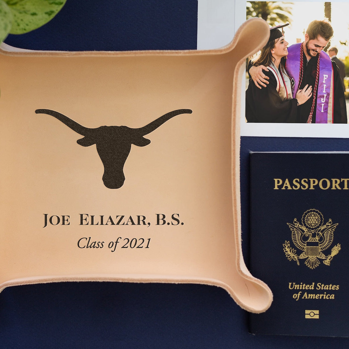 College Graduate Gift / Custom Leather Tray / Graduation Gift Ideas / Custom gift with University Seal, name / Class of 2026