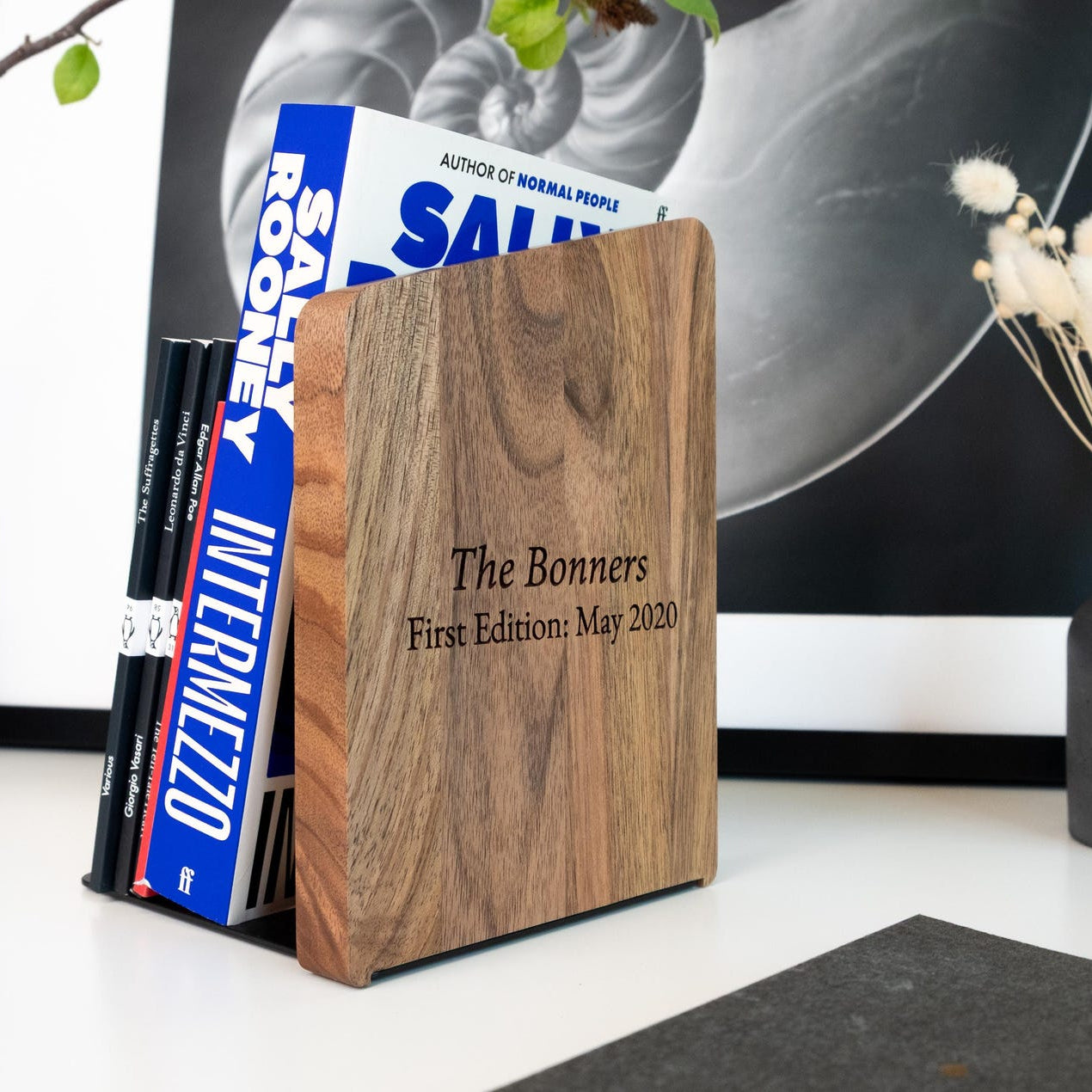 Custom wooden bookend | Personalized bookshelf accessories | Gift for book lovers, graduates, professors