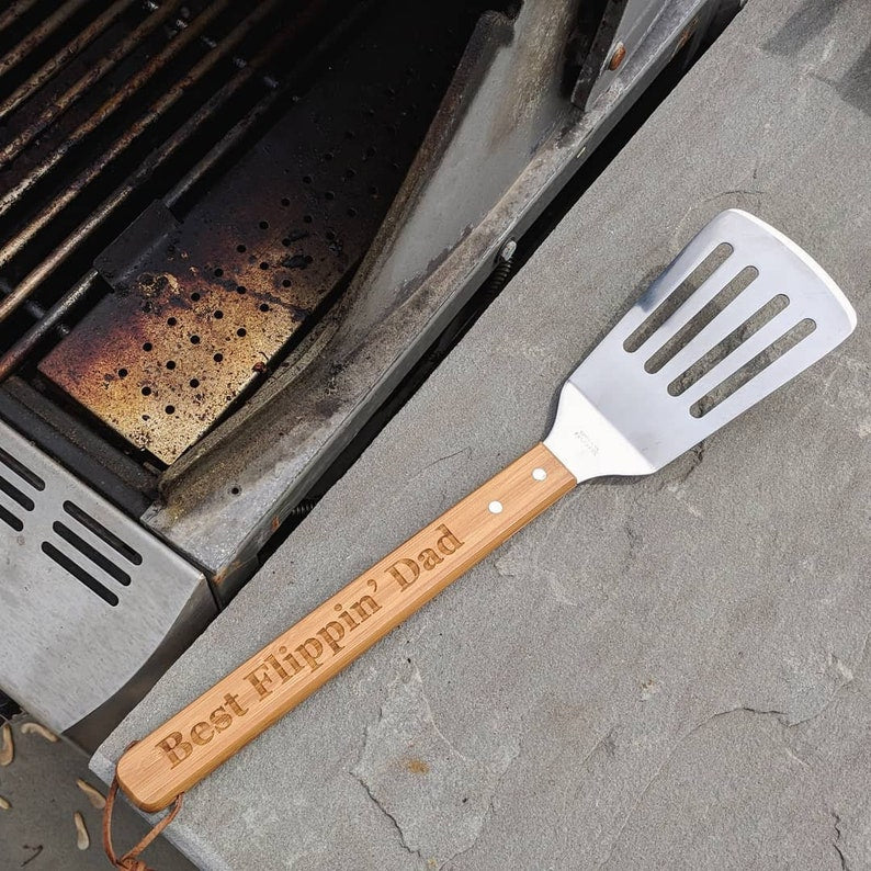 Best Flippin' Papa Uncle Dad Brother Spatula | Grilling Barbecue Spatula Tool | Unique Mother's Day Gift For Him Outdoor BBQ