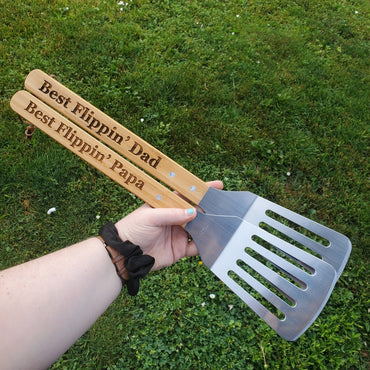 Best Flippin' Papa Uncle Dad Brother Spatula | Grilling Barbecue Spatula Tool | Unique Mother's Day Gift For Him Outdoor BBQ