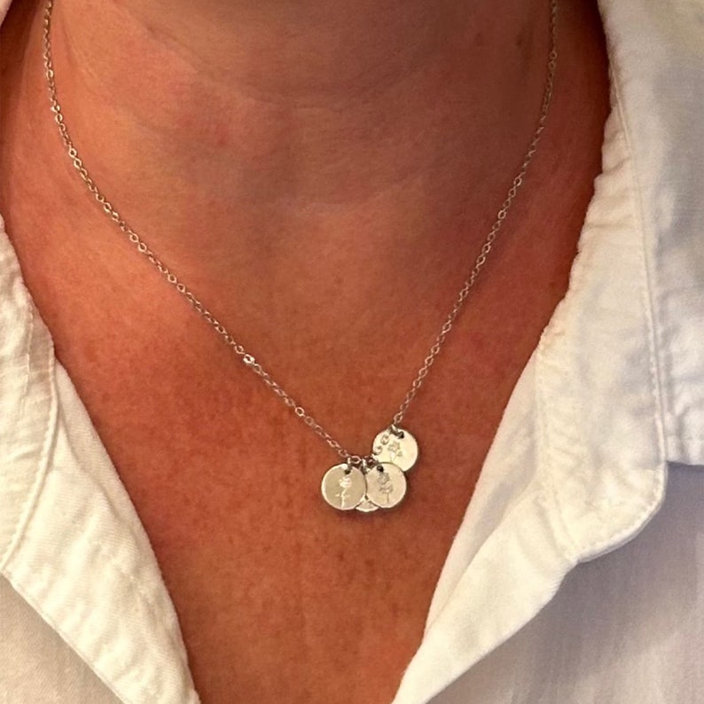 Personalized Birth Flower Disc Necklace, Month Initial Charm Necklace, Chain Necklace Jewellery, Christmas Bridesmaid Gift for Wedding/Mom