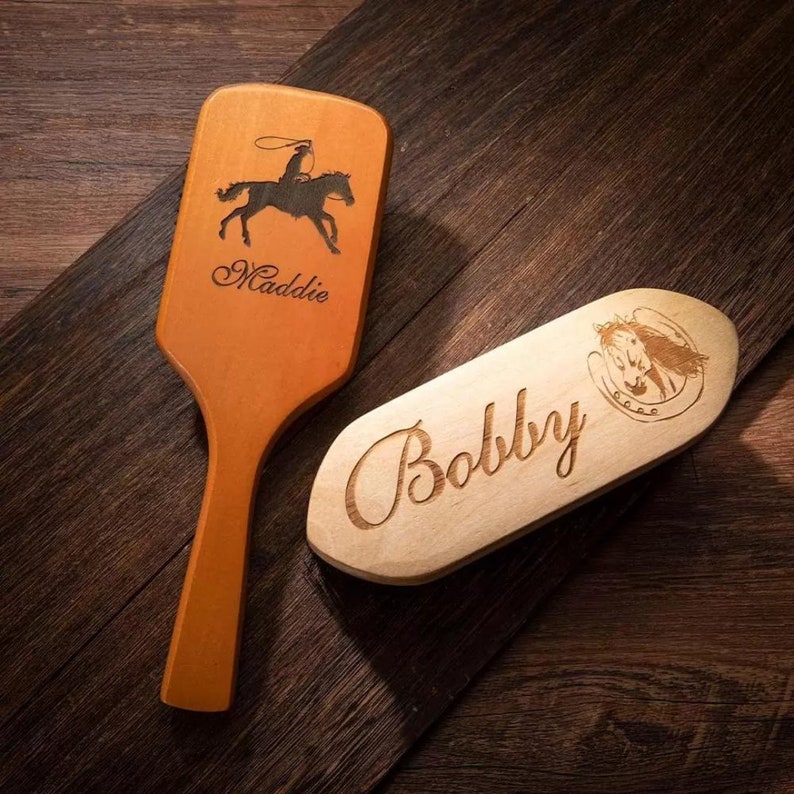Engraved Name Horse Brush Set in Grass Tree Wood, Customized Pony Grooming Comb Brush with Custom Image + Name, Gift for Horse Owner/Rider
