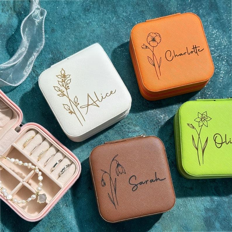 Engraved Birth Flower jewellery Box, Personalized Name Travel Jewelry Box, Bridal Party Gifts, Bridesmaid Gifts, Christmas Jewelry box case