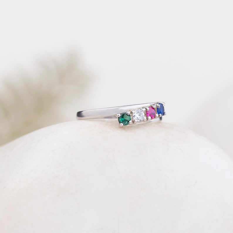 1-4 Birthstone Order Family Ring, Mother Ring Gift, 925K Silver Dainty Ring, Personalized Gift for Her, Christmas Gift, Curved Style Ring