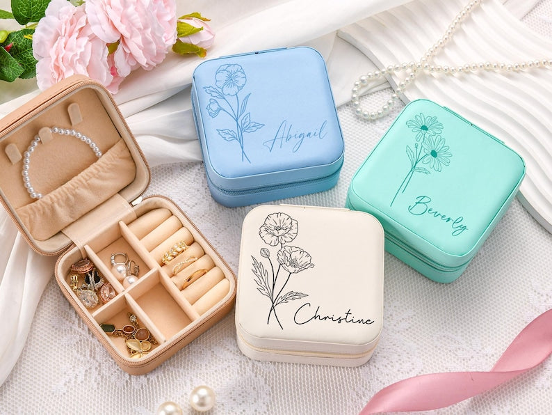 Personalized Bridesmaid Gift,Wedding Gift,Travel Jewelry Case with Name,Birth Flower Jewelry Case,Custom Leather Jewelry Box, Gift for Her