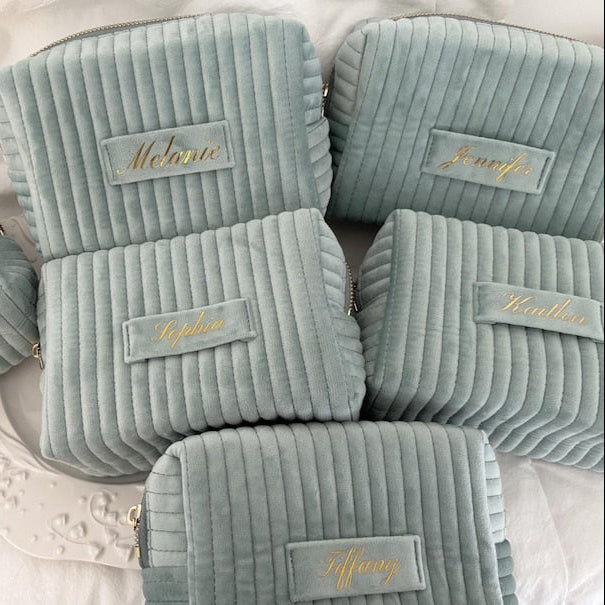 Personalized Velvet Bridesmaid Makeup Bag: Soft Gift (TERESA Design)