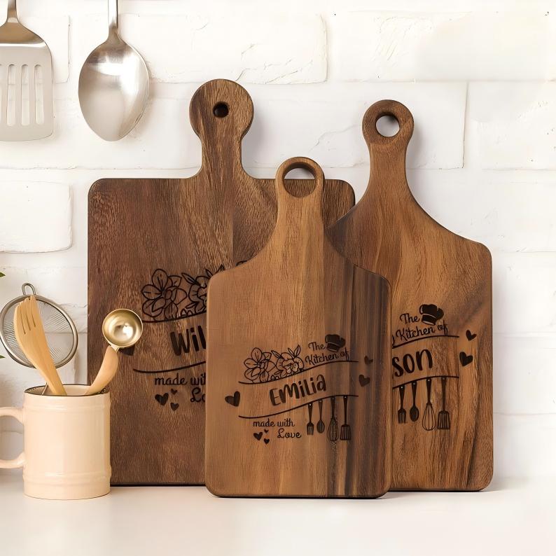 Personalized Heart-Shaped Floral Cutting Board¡ªDouble-Sided Design with Handle, Custom Name, Made in USA, Perfect Christmas or Couple's Gift