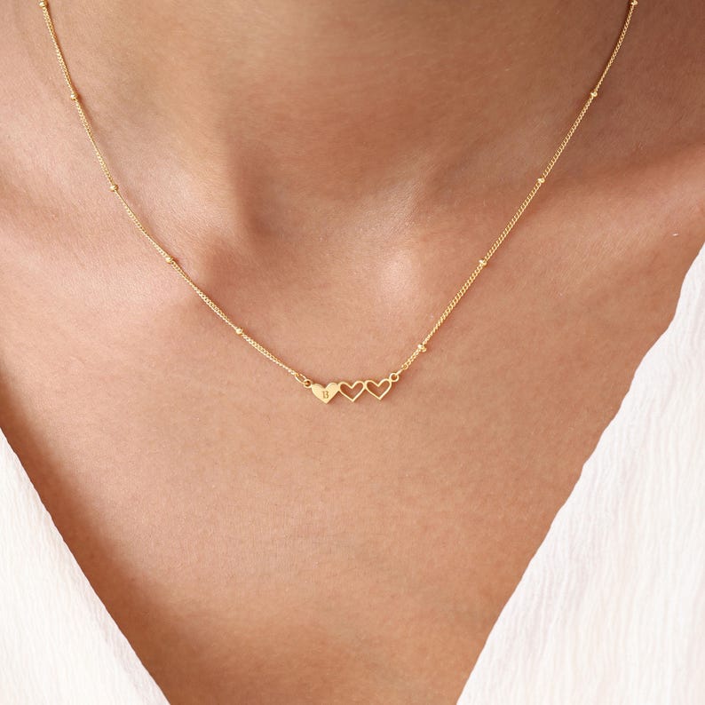 Best Friend Engraved Heart Pendant Necklace Set | Custom Mother Daughter Matching Necklace | Dainty Soul Sisters Necklace | Bridesmaid Gifts