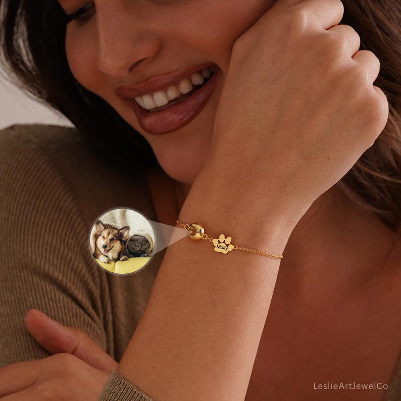 Pet Name Bracelet with Photo, Dog/Cat Picture Projection Bracelet for Mom, Personalized Pet Projection Bracelet for Women, Pet Lover Gift