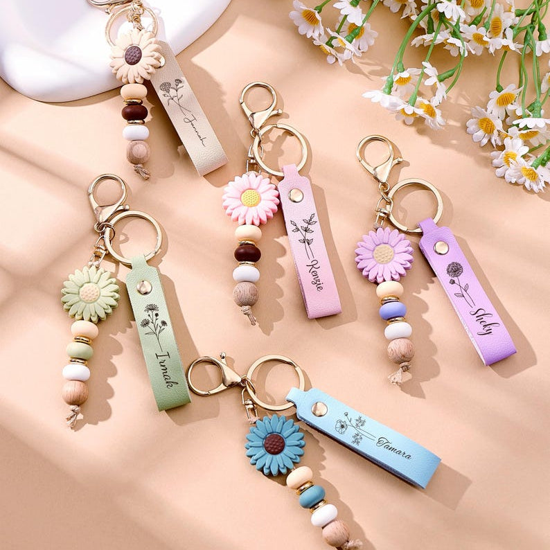 Personalized Birth Flower Keyring, Daisy Beaded Keyring for Girls, Gift for Her, Custom Text Faux Leather Keyring,Bag Charm,Bridesmaid Gifts